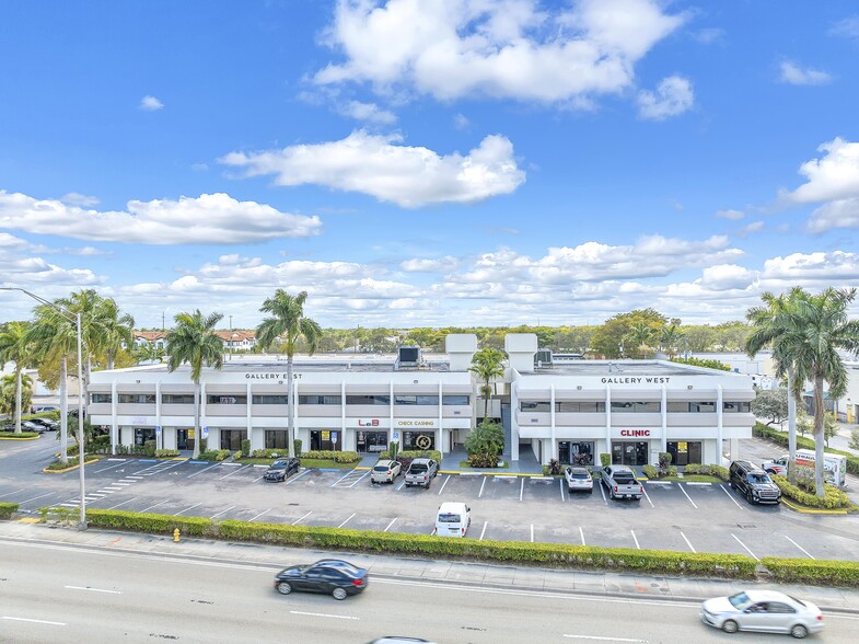 3900 W Commercial Blvd, Fort Lauderdale, FL à louer - Photo de l’immeuble – Image 1 sur 33