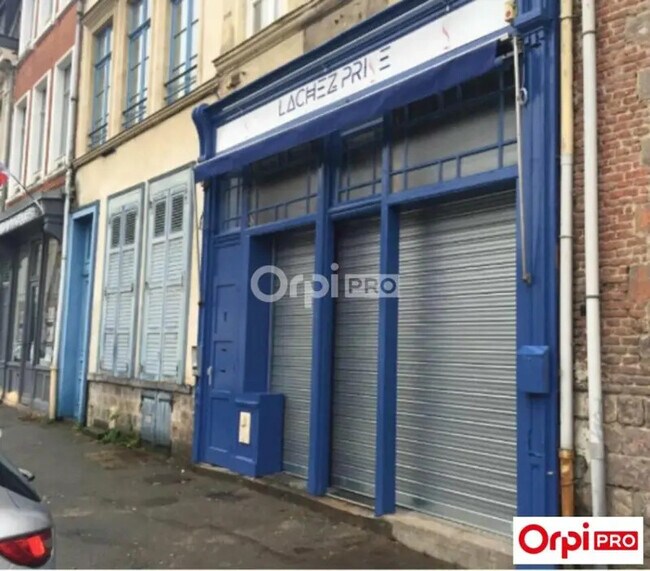 Plus de détails pour Local commercial à louer
