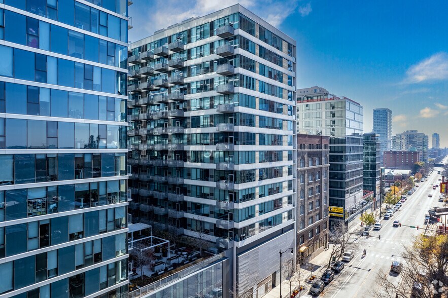 1345-1349 S Wabash Ave, Chicago, IL à louer - Aérien – Image 2 sur 4