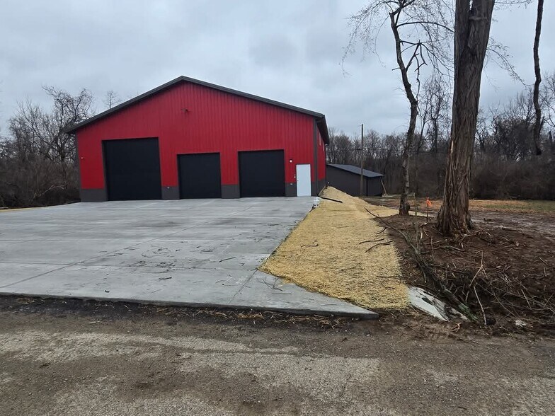 1822 Airway Drive dr, Erlanger, KY à vendre - Photo de l’immeuble – Image 2 sur 2