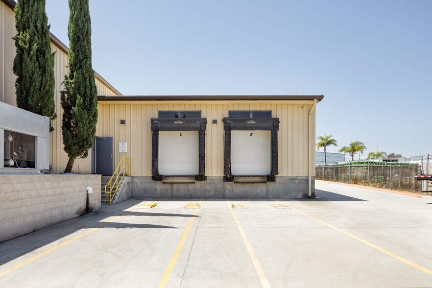578 Enterprise St, Escondido, CA à vendre - Photo de l’immeuble – Image 3 sur 4