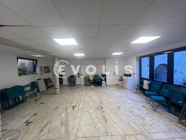 Bureau dans Fontenay Sous Bois à louer - Photo de l’immeuble – Image 3 sur 7