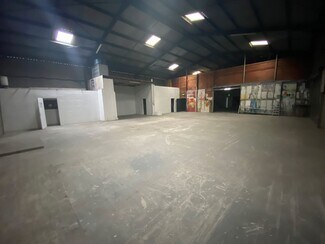 Plus de détails pour 3 Avenue De La Gardette, Lormont - Local d'activités à louer