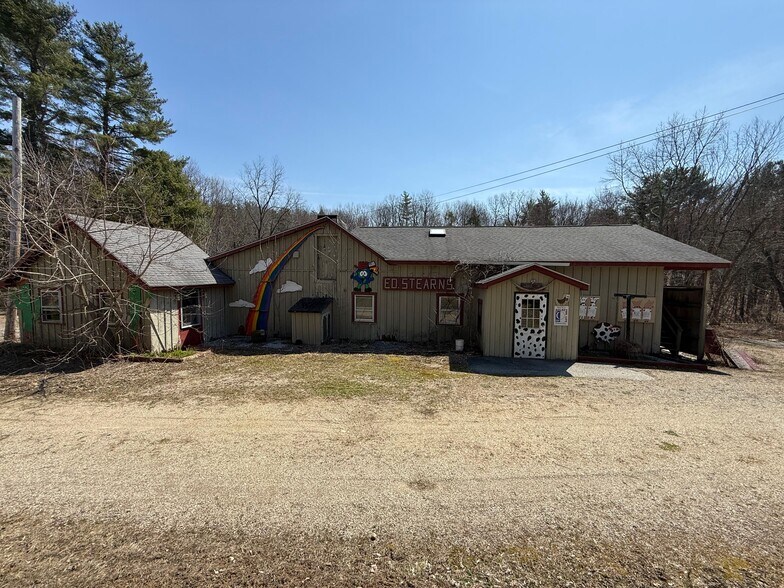 137 Southbridge Rd, Charlton, MA à vendre - Photo principale – Image 1 sur 38