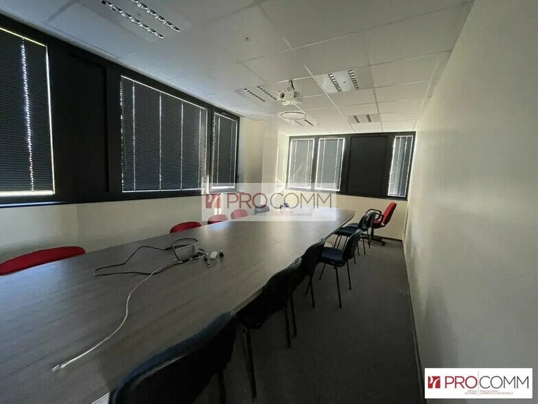 Bureau dans Chartres à louer - Photo de l’immeuble – Image 1 sur 6