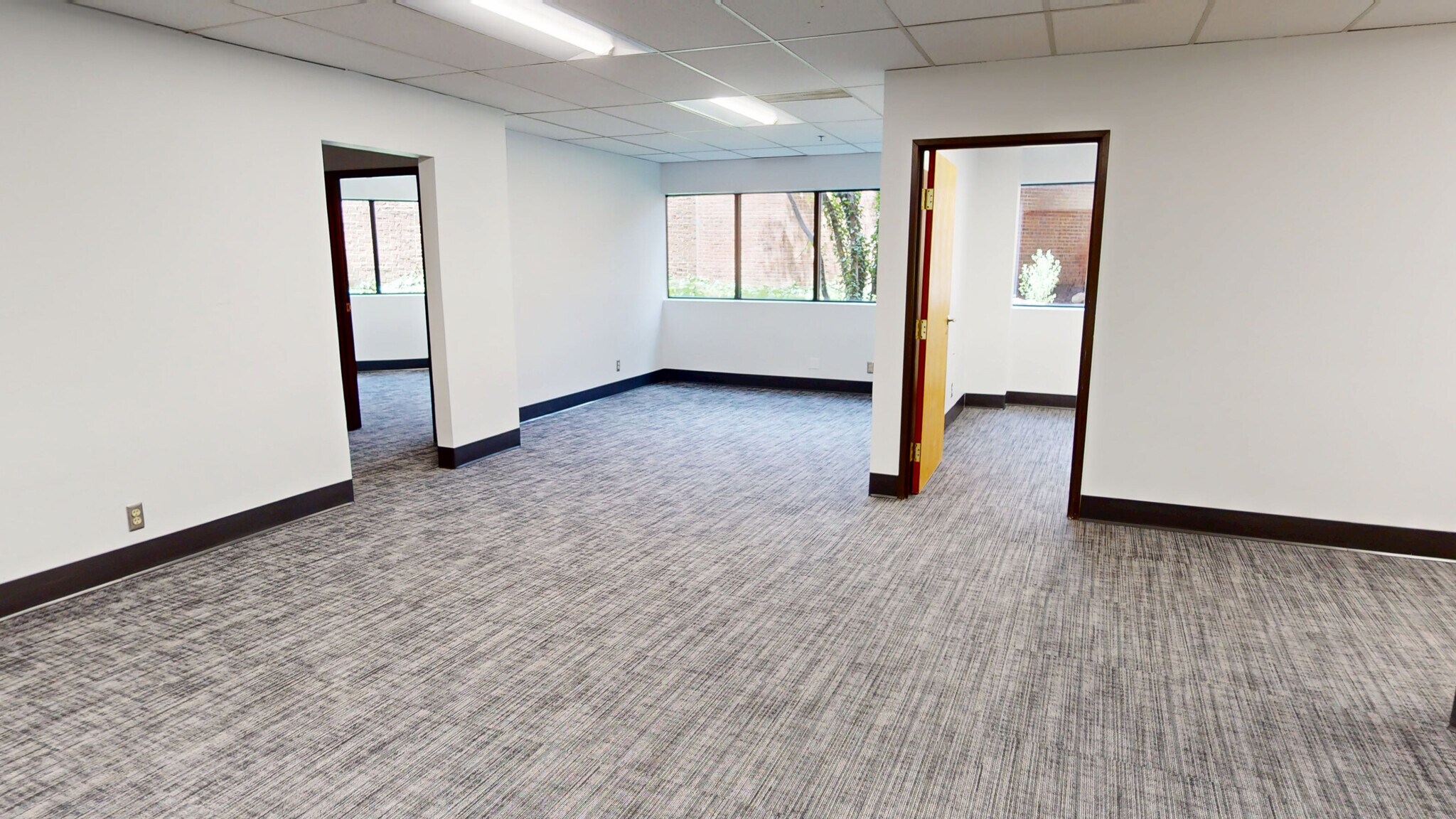 455 E Eisenhower Pky, Ann Arbor, MI à louer Photo intérieure– Image 1 sur 3