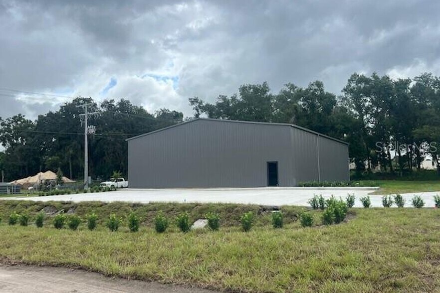 14618 6th St, Dade City, FL à vendre - Photo de l’immeuble – Image 3 sur 17