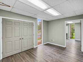 574 Azalea Rd, Mobile, AL à louer Photo de l’immeuble– Image 1 sur 11