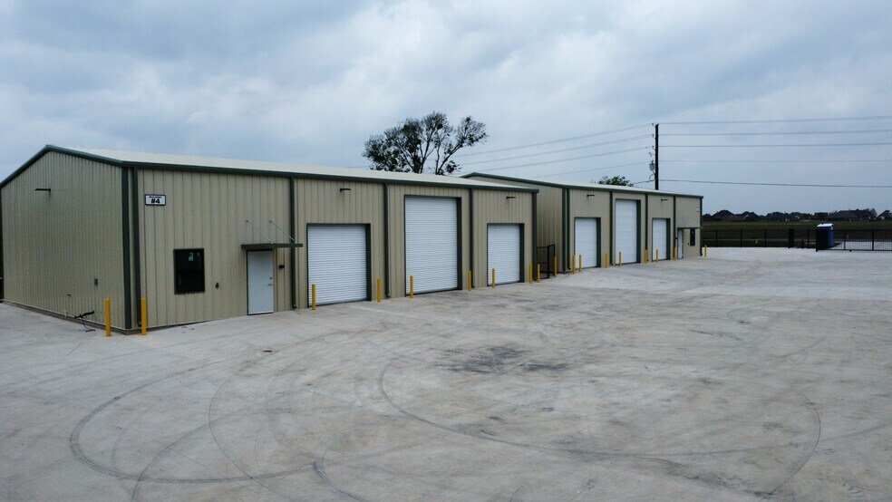 6524 Michael Talty Ave, Terrell, TX à louer - Photo de l’immeuble – Image 2 sur 33