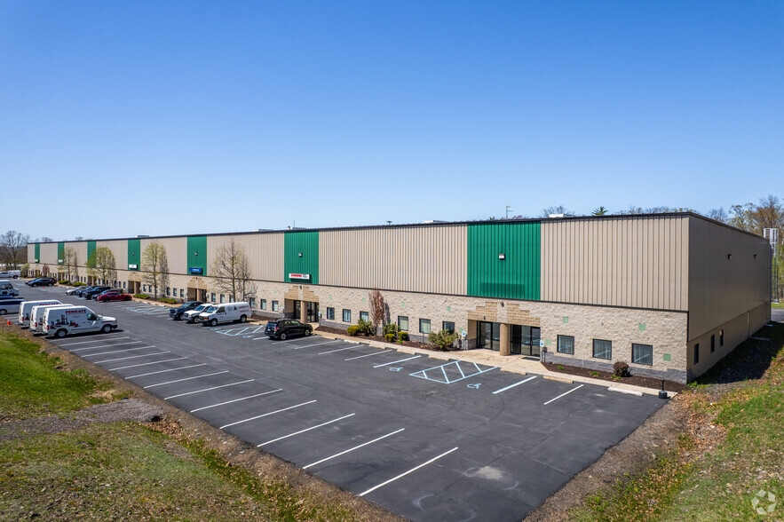 1200 Sathers Dr, Pittston, PA à louer - Photo de l’immeuble – Image 3 sur 6