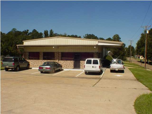 1582 Simpson Highway 149, Mendenhall, MS à vendre Photo principale– Image 1 sur 2