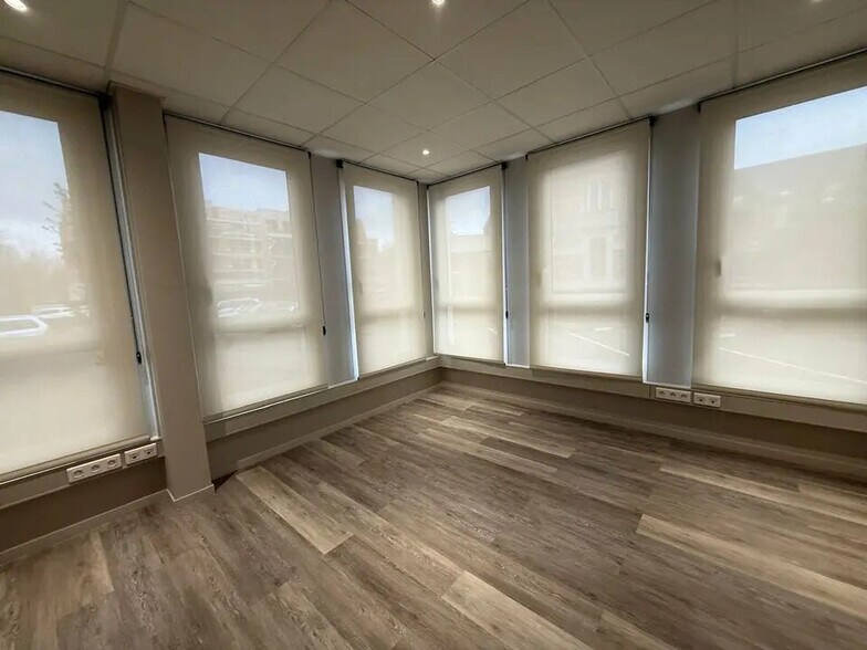 Bureau dans Bihorel à louer - Photo intérieure – Image 2 sur 9