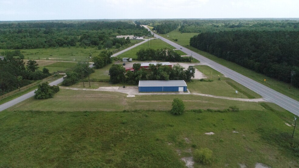 6798 Highway 321, Dayton, TX à louer - Photo de l’immeuble – Image 2 sur 10