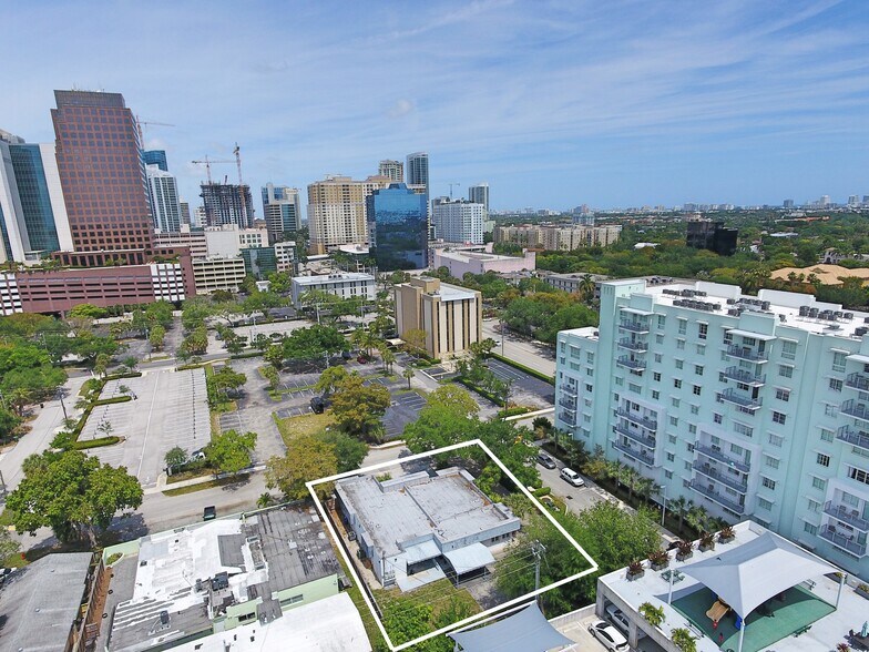 212 SE 8th St, Fort Lauderdale, FL à vendre - Photo de l’immeuble – Image 3 sur 40