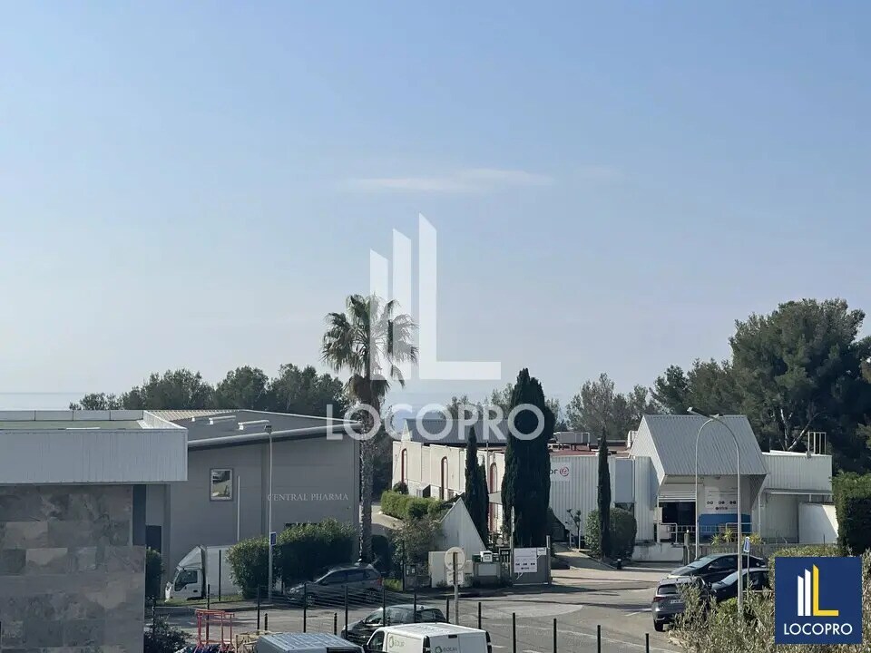 Bureau dans La Ciotat à louer Photo de l’immeuble– Image 1 sur 10