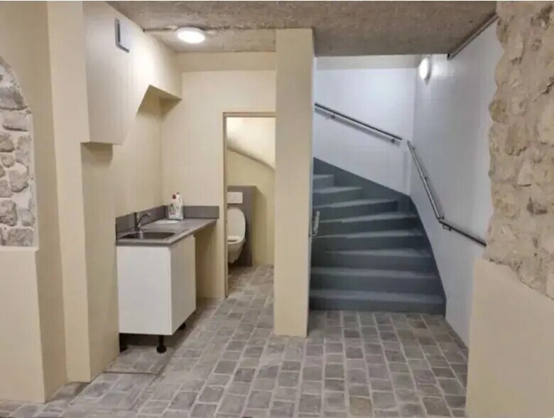 Local commercial dans Paris à louer - Photo intérieure – Image 2 sur 4