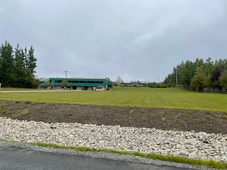 950 E Bogard Rd, Wasilla, AK à vendre - Photo de l’immeuble – Image 3 sur 18