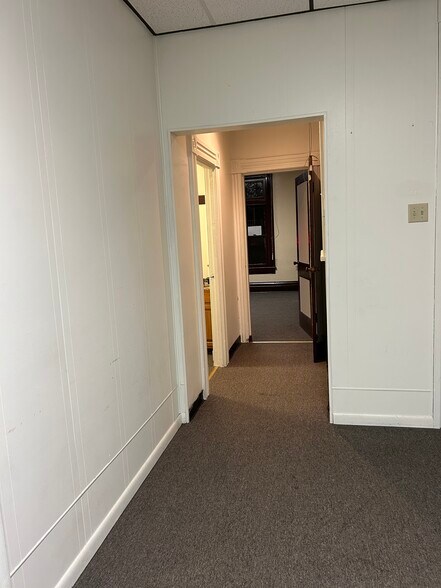 212 N Chestnut St, Scottdale, PA à louer - Photo de l’immeuble – Image 3 sur 6