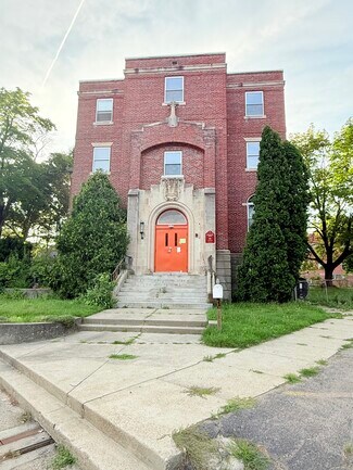 Plus de détails pour 53 Coe St, Woonsocket, RI - Spécialisé à vendre
