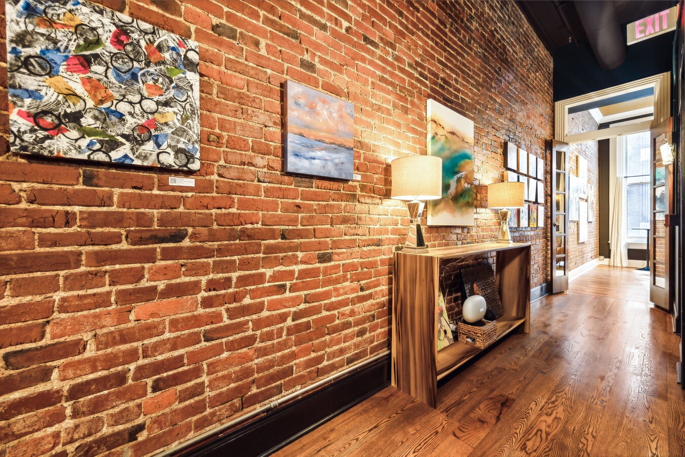 208 3rd Ave N, Nashville, TN 37201 - Lot 200 -  - Photo intérieure - Image 1 of 32