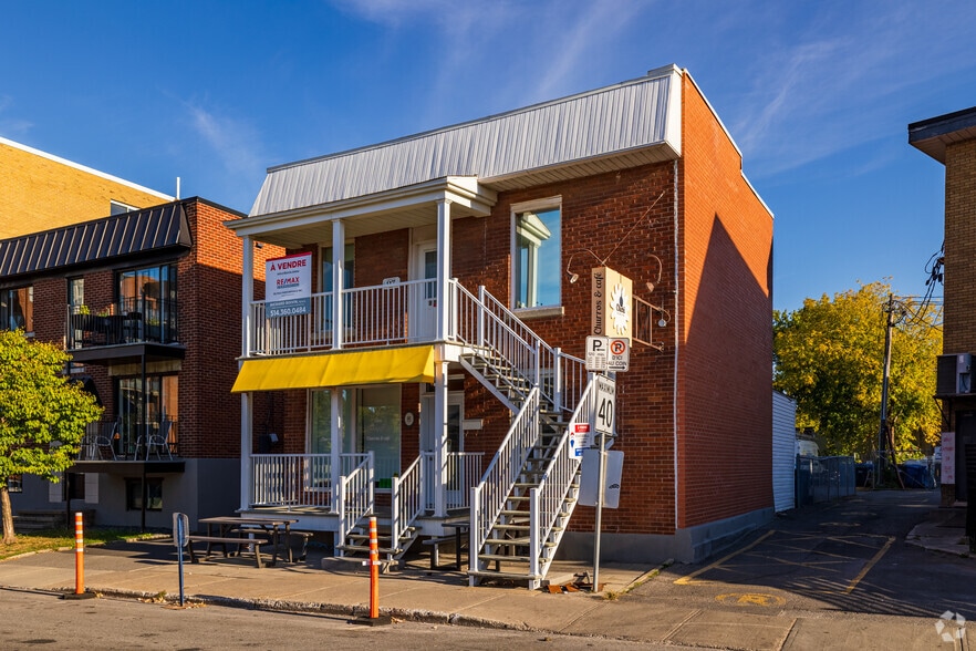 97 Rue Saint-Sylvestre, Longueuil, QC à vendre - Photo principale – Image 1 sur 2