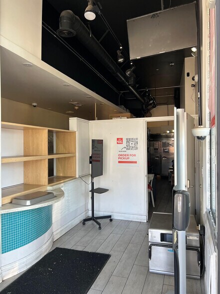 1812 University Ave, Berkeley, CA à louer - Photo de l’immeuble – Image 3 sur 8