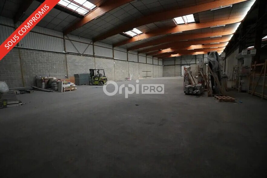 Local d'activités dans Quetigny à vendre - Photo de l’immeuble – Image 2 sur 5
