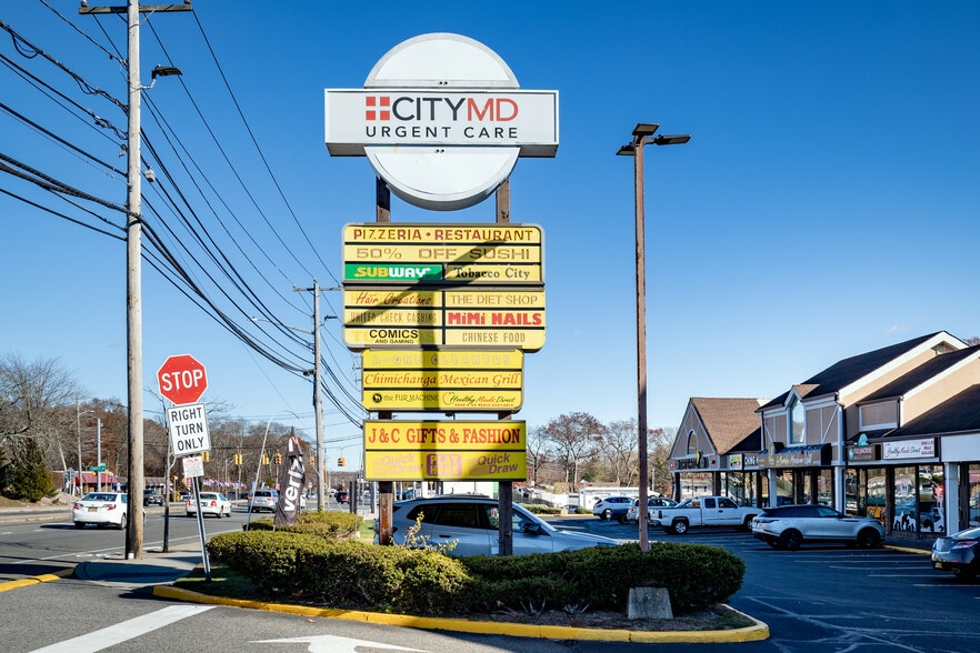 600 Portion Rd, Ronkonkoma, NY à louer - Photo de l’enseigne sur pylône – Image 2 sur 5