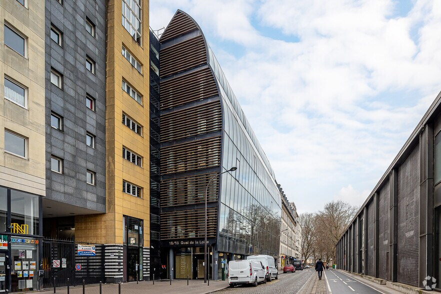 Bureau dans Paris à louer - Photo principale – Image 1 sur 4