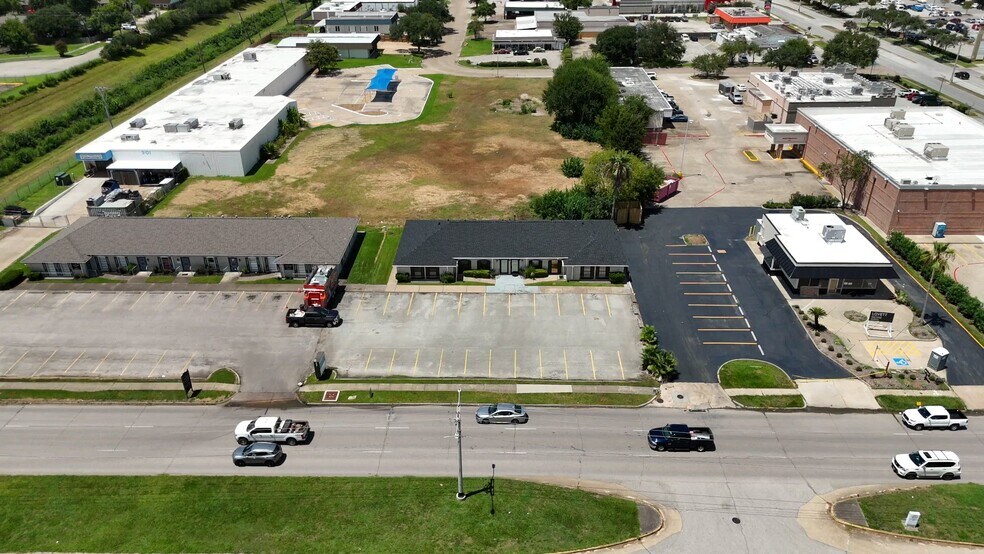 16436 Sea Lark Rd, Houston, TX à vendre - Vidéo sur l’annonce professionnelle – Image 2 sur 10