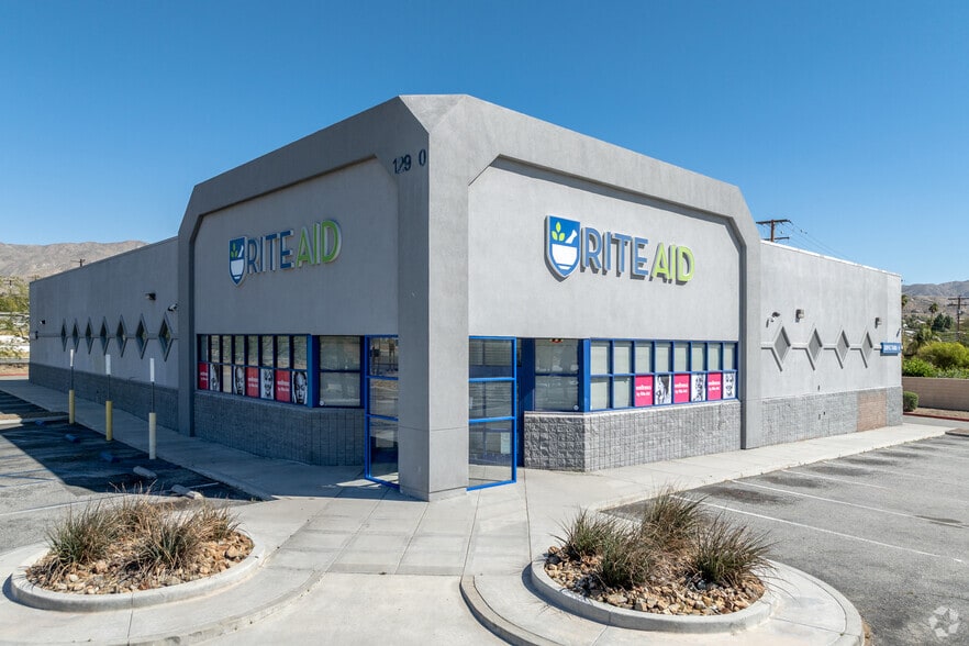 12900 Palm Dr, Desert Hot Springs, CA à louer - Photo principale – Image 1 sur 5