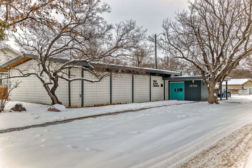 12703 109 St NW, Edmonton, AB à vendre - Photo de l’immeuble – Image 1 sur 25