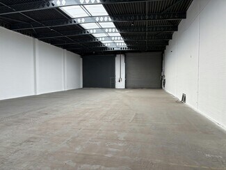 Plus de détails pour Warren Rd, Manchester - Industriel/Logistique à louer
