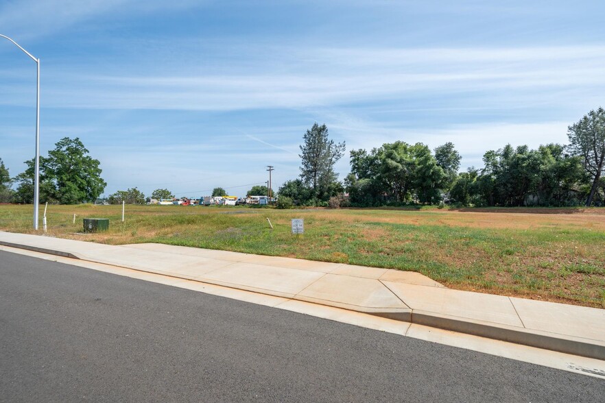 Airport Rd, Redding, CA à vendre - Aérien – Image 3 sur 5