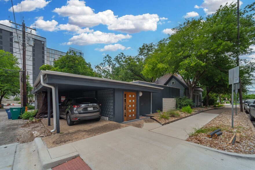 1705 Nueces St, Austin, TX à vendre - Photo de l’immeuble – Image 2 sur 6