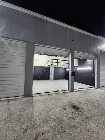 465 S Flagler Ave, Pompano Beach, FL à louer - Photo de l’immeuble – Image 2 sur 5