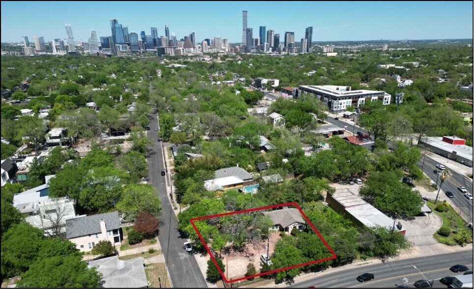 South Austin Office / Redevelopment Play portefeuille de 2 biens à vendre sur LoopNet.fr - Photo de l’immeuble – Image 1 sur 10