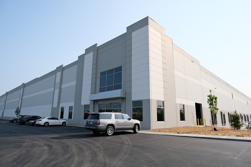 13015 Dixie Hwy, Walton, KY à louer - Photo de l’immeuble – Image 3 sur 3