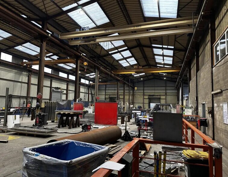 Industriel/Logistique dans Téteghem-Coudekerque-Village à louer - Photo de l’immeuble – Image 3 sur 6