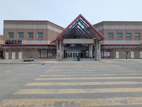 1980 Ogilvie Rd, Ottawa, ON à louer Photo de l’immeuble– Image 1 sur 6