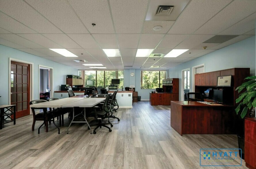 147 Old Solomons Island Rd, Annapolis, MD à vendre - Photo de l’immeuble – Image 2 sur 4