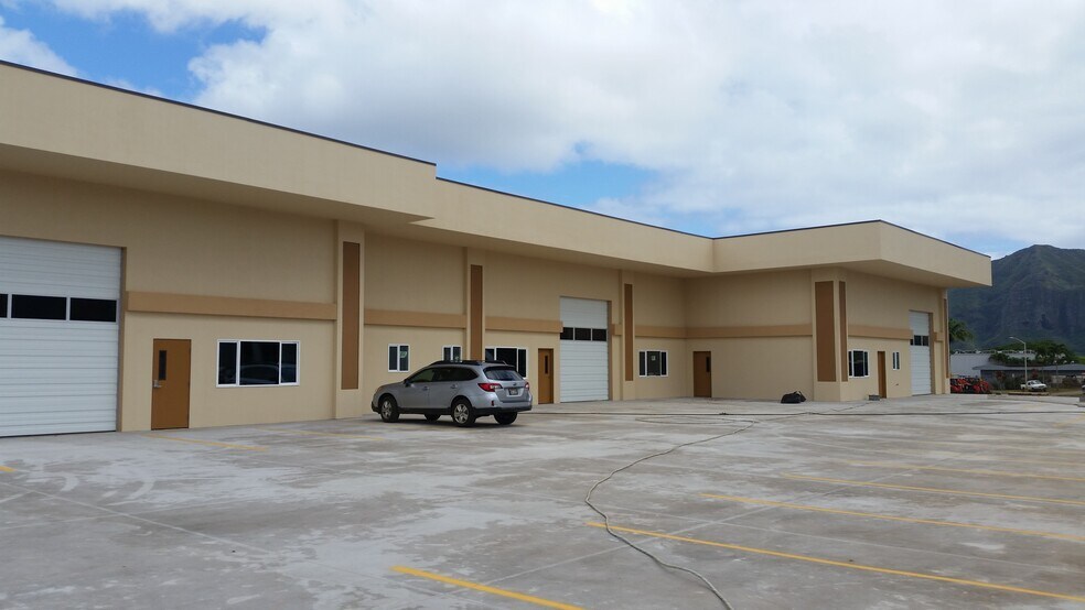 1825 Haleukana St, Lihue, HI à louer - Photo de l’immeuble – Image 2 sur 5