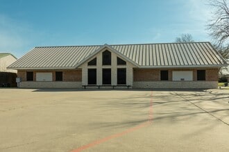 200 E Evergreen St, Sherman, TX à louer Photo de l’immeuble– Image 1 sur 3
