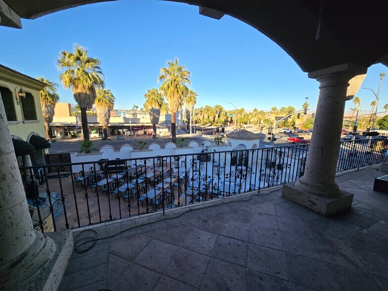 125 E Tahquitz Canyon Way, Palm Springs, CA à louer - Photo de l’immeuble – Image 3 sur 8