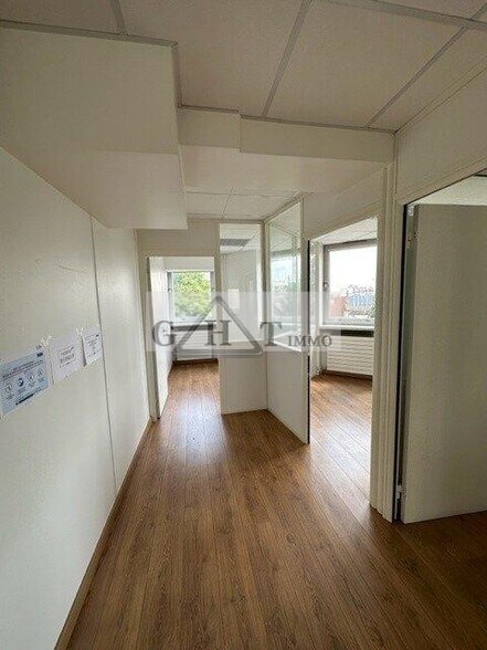 Bureau dans Montreuil à louer - Photo intérieure – Image 2 sur 12