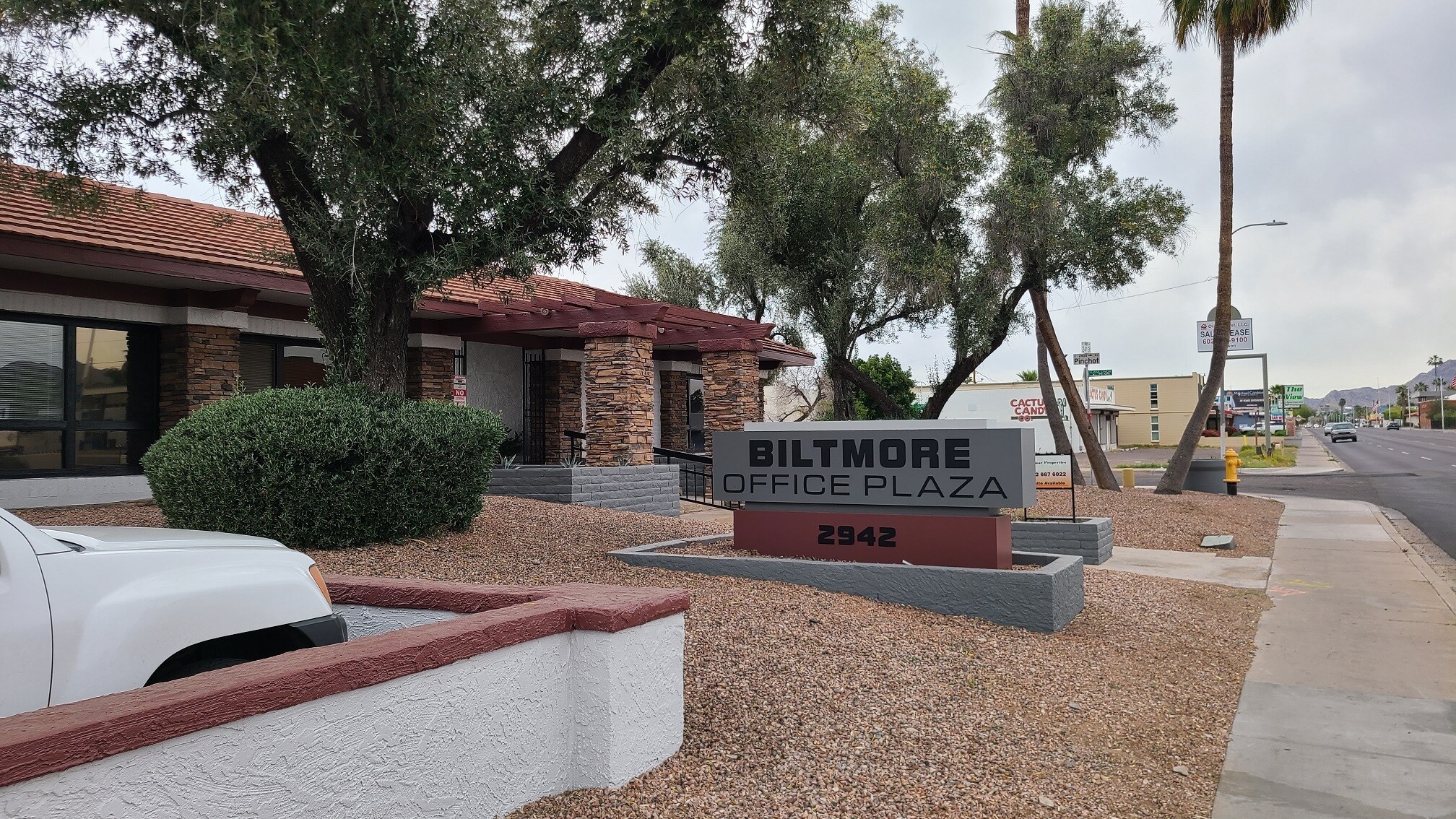 2942 N 24th St, Phoenix, AZ à louer Photo principale– Image 1 sur 27