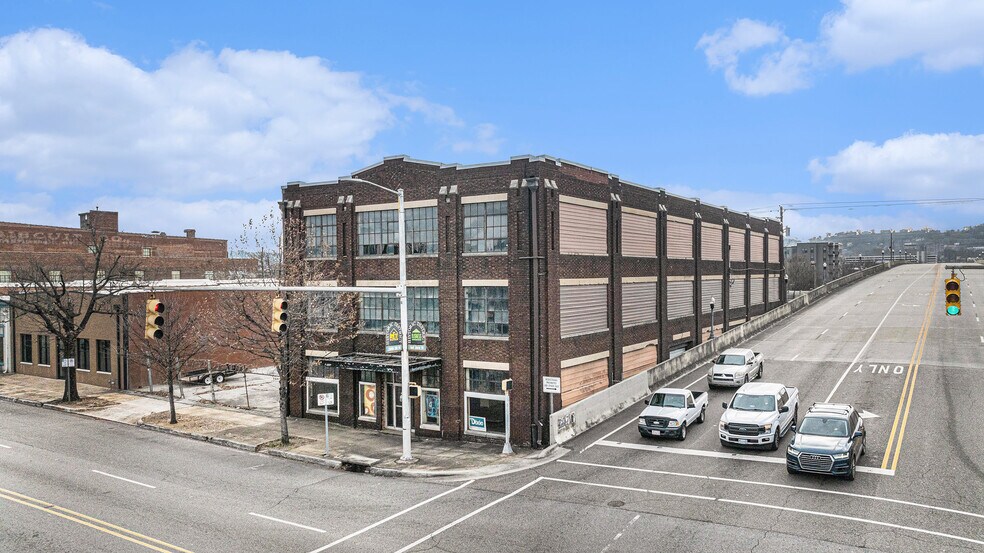 2401 1st Ave N, Birmingham, AL à vendre - Photo de l’immeuble – Image 3 sur 18