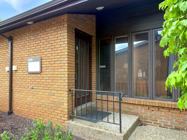 2001-2007 Kinvara Dr, Pittsburgh, PA à vendre - Photo de l’immeuble – Image 3 sur 43