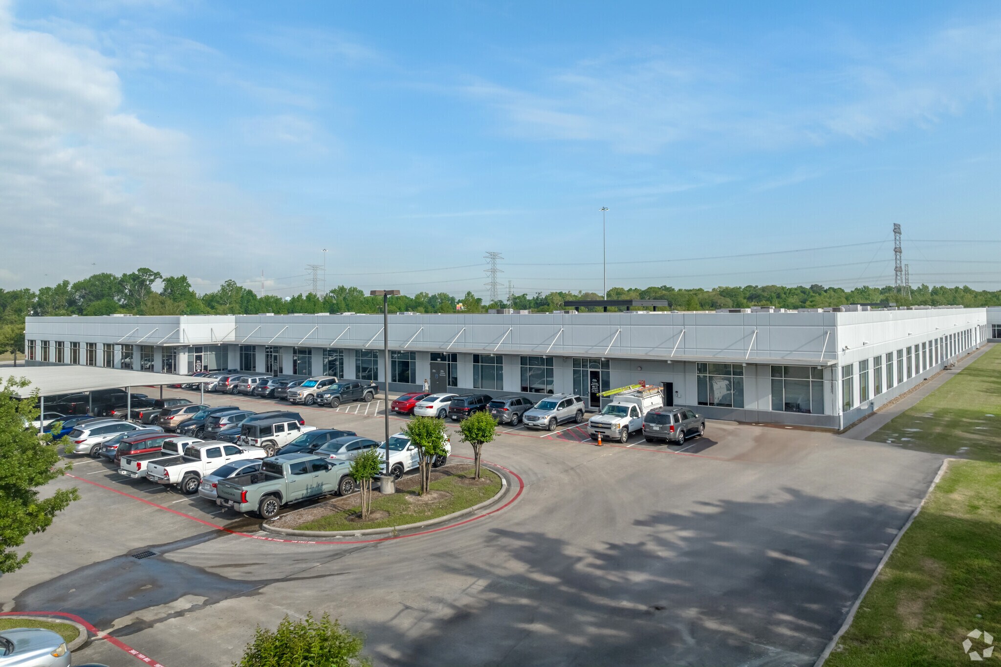 1717 N Sam Houston Pky W, Houston, TX à louer Photo de l’immeuble– Image 1 sur 5
