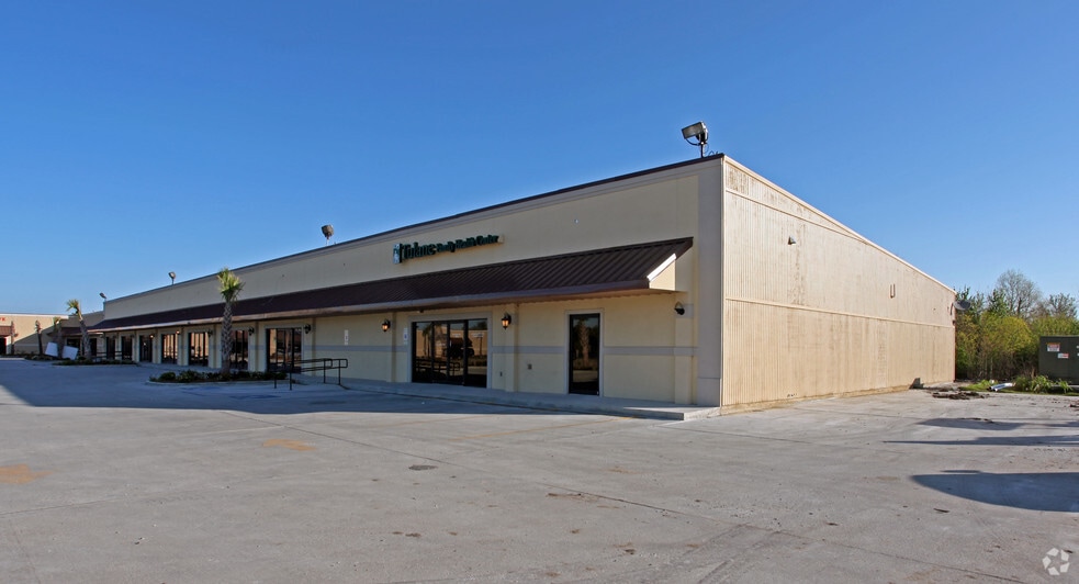 5951 Bullard Ave, New Orleans, LA à vendre - Photo principale – Image 1 sur 1